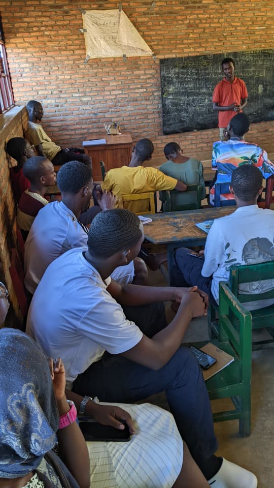 Light Club group discussion